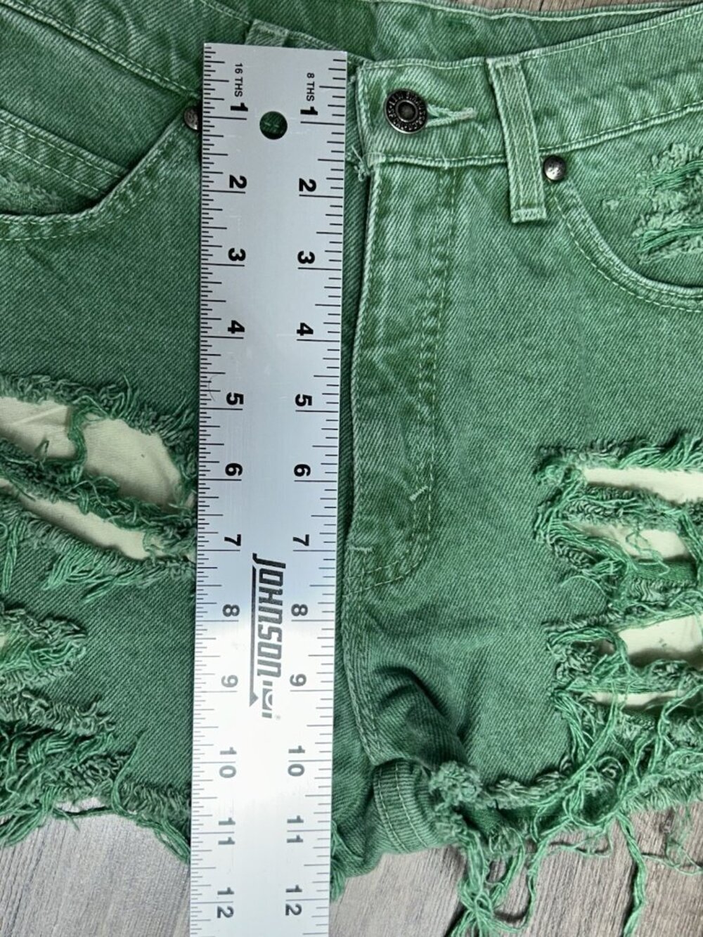 Vintage Levi's Orange Tab Denim Jean Shorts Womens Size 3 Green 24”W Cut Off 90s - Picture 8 of 11